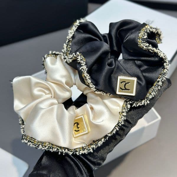 Designer Scrunchies for Girls Satin Hair Accessories for Thick Hair Ties Rope Headwear With Pearls Rhinestone Jewelry Accessory M260311
