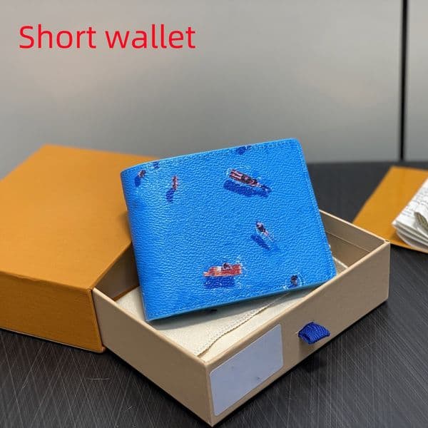 men bifold leather Designers short wallet High quality men Borrowing pocket sized sports scene prints fashion style purse High-end Purse credit card holder With Box