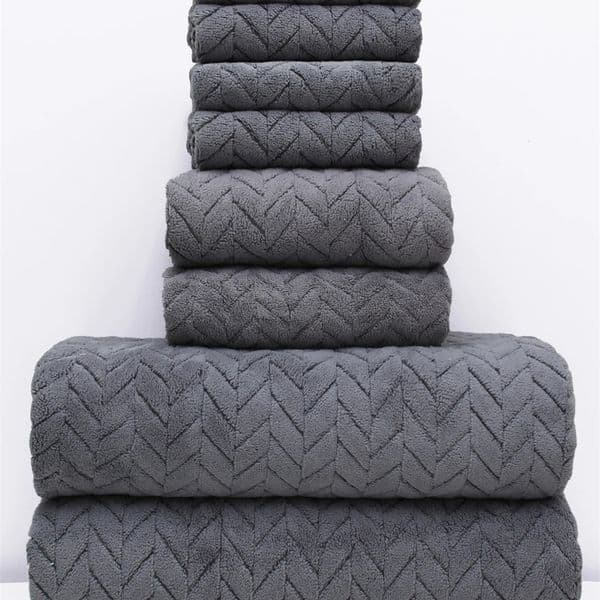 8 pieces 4 square towel2 bath towel solid color coral fleece combination set soft and smooth quick easy to dry can be used in bathrooms toilets etc 241015