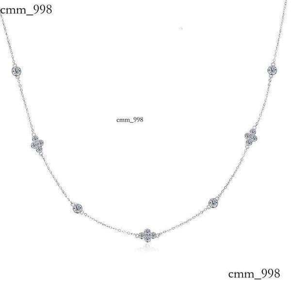 D Grade 0.76ct Pure Sier Clover Sandstone Jewelry Necklace