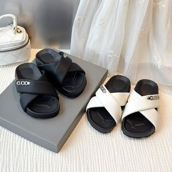 Girls' Crossed Sandals 2025 Summer New Style Children's Outdoor Shoes Little Princess Shoes Soft Sole Beach Shoes Trendy