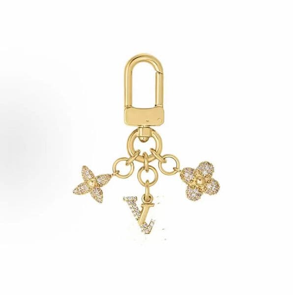 With BOX Designer Keychains Women Crystal Flower Luxury Key chain Leather Bag Charm Luxury Keyring for Women Car Keychains high quality