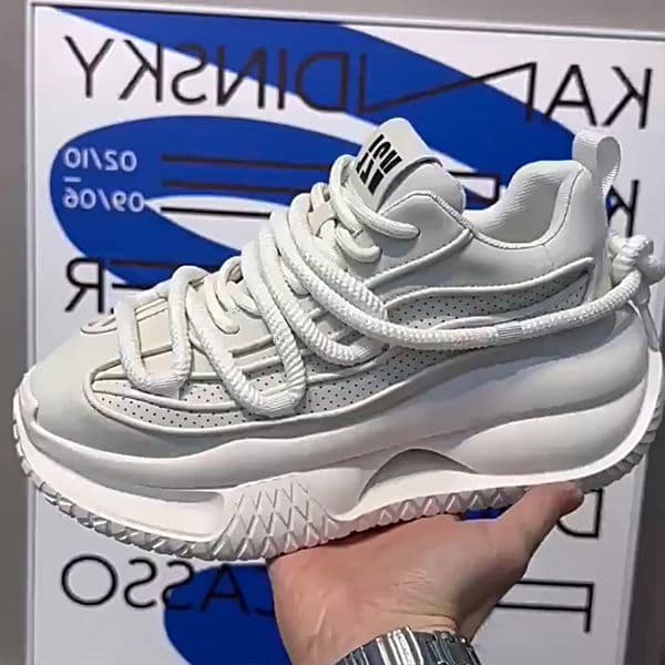 Breathable mens running shoes Versatile Mesh trainers durable Cushioning Comfort-fit stylish Males white black sneakers size 39-44