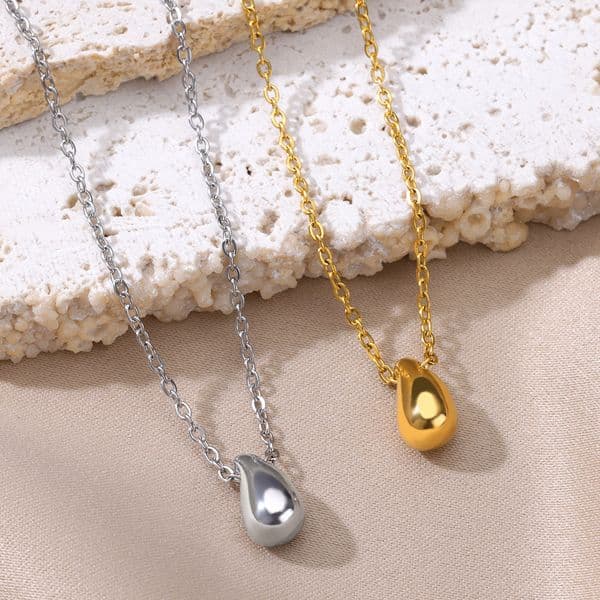 Korean Version Ins Style Simple Water Drop Titanium Steel Non-Fading Necklace for Women Collarbone Chain Jewelry with Letter Elements