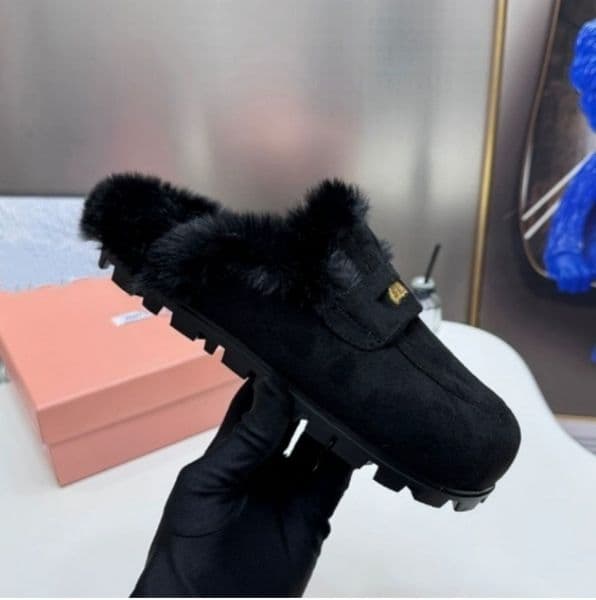 Women Designer Sandals Flat Comfort Black Suede Shearling Slipper Fur Slides Leather Platform Mule House Winter Size Eur35-40