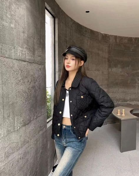 Winter women's down jacket, a fashionable and simple retro jacket, trendy and essential for autumn and winter