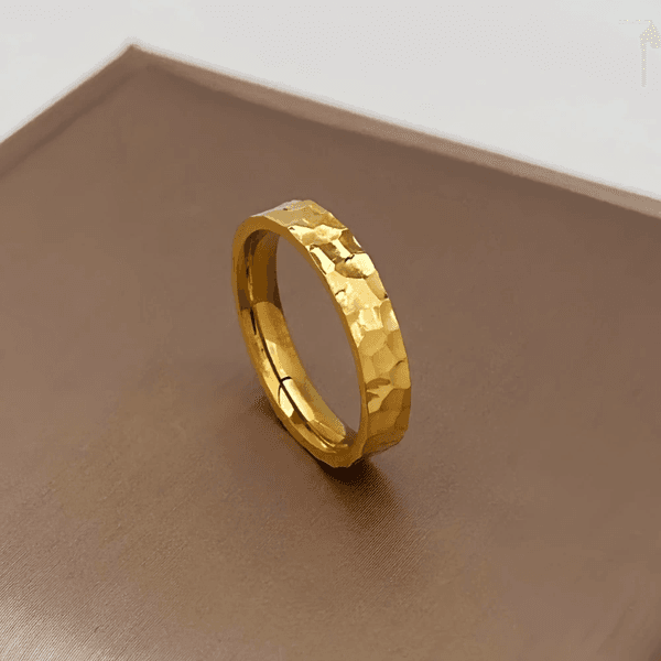 Cluster Rings Stainless Steel Gold Color 4mm Hammer Pattern Finger For Men Women Size 5/6/7/8/9/10# Engagement Jewelry Waterproof Gifts