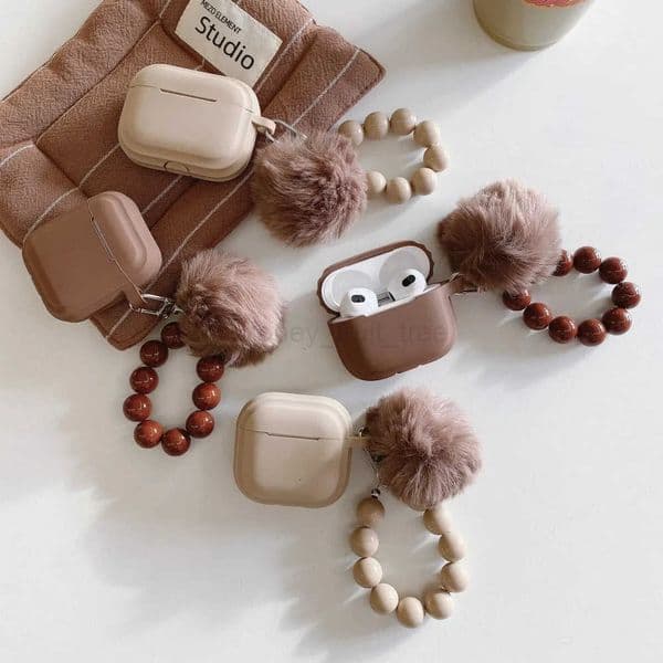 For AirPods 4 3 2 1 Pro2 Pro Case Milk tea Caramel Black Burgundy For AirPods Pro 2 Headphones Shell With Fur BallBead Chain T251010