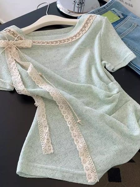 French Sweet Lace Green Knitted Short Sleeve Designer Shirt T-shirt For Women Summer Short Designer Hoodie Cute Waist-cinching Design Top Patchwork