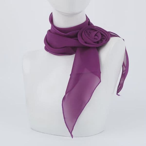 Women's Rose-Pattern Scarf - Pastel Color Tones & Gentle Print, Perfect for Enhancing Casual Outfits & Art Gallery Visits