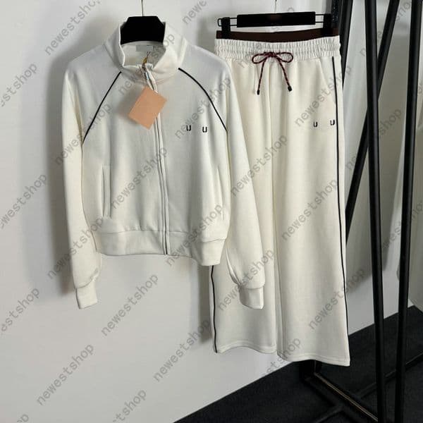 Designer womens tracksuits 2 Piece Sets luxury embroidery letter print Stand up collar zipper jacke and Splicing elastic straight leg pants breathable sport suits