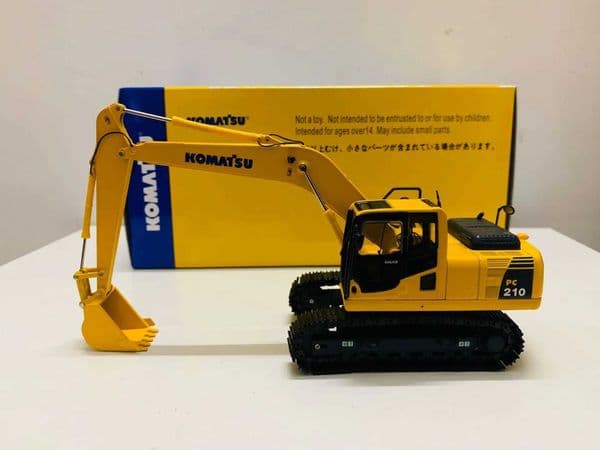 Komatsu PC210 Excavator Metal Tracks 150 Scale DieCast Model New BoxJ251011