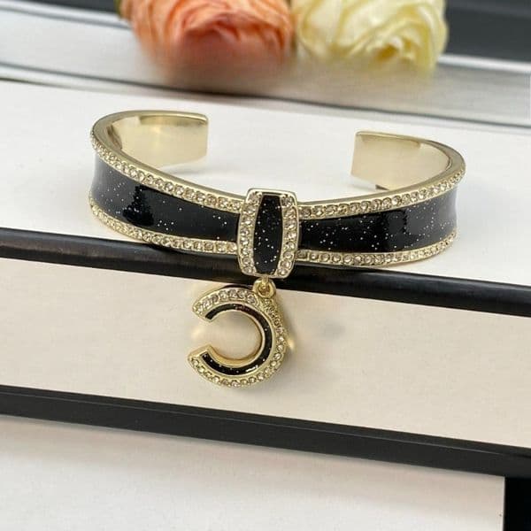 Designer Diamond Bracelet 18K Gold Plated Diamond Bracelet Open Jewelry Luxury Gift Wedding Jewelry