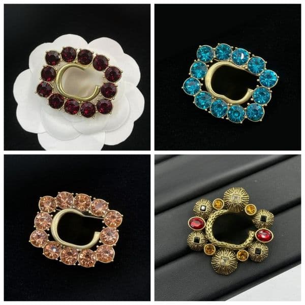 Luxury Brooch Classic Bee Design Fashionable Pearl Diamond Brooch Unisex Colorful Diamond Pin Elegant Understated Holiday Gift Fashion Accessory