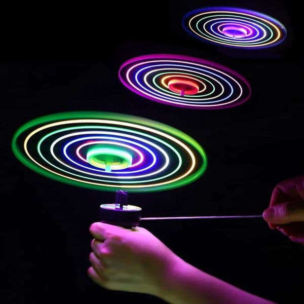1pc Playing Plastic Pull String Spinning Line Toy Led Flashing Light Up Flying Saucer UFO LED Handle Kid Outdoor Toys 251008BJ