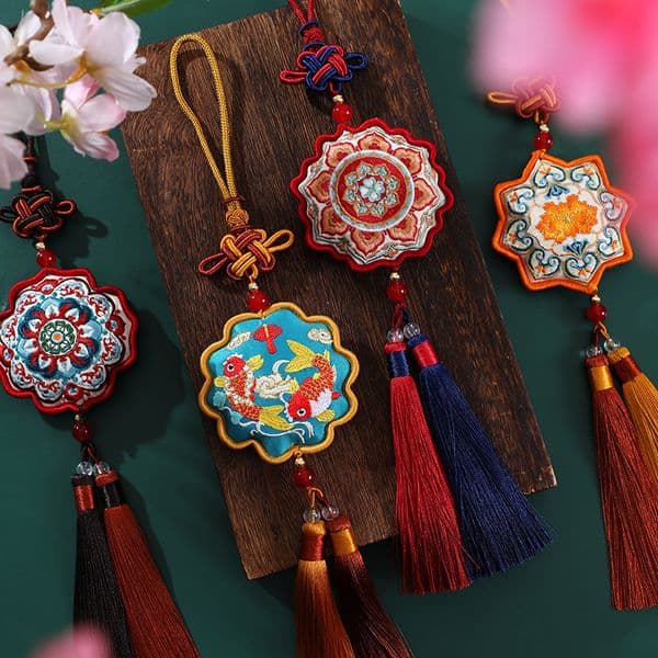 Car Pendan Aromatherapy Gift Set: Two Pack of Decorative Perfumed Pendants Perfect for Cars, Bags, Holidays