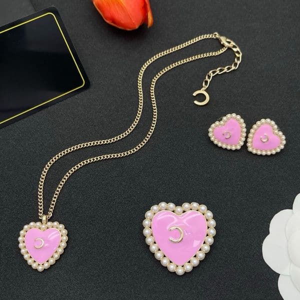 Love Heart Necklace Fashion Designer Necklace Classic Letter Design Women's Necklace Luxury Jewelry Set Necklace Earrings Bracelet High Quality Holiday Gift