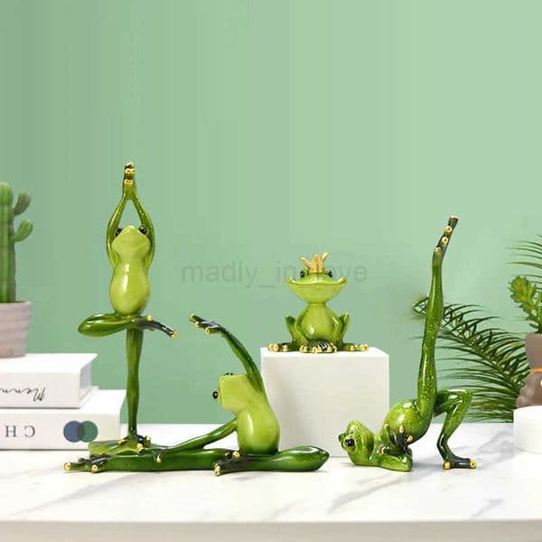Yoga Frog Rustic Resin Craft Decorations Living Room Balcony Desktop Bookcase Lawn Art Holiday Patio Supplies Decoration M251014