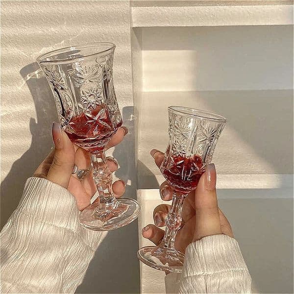 50ml100ml Creative Carved Wine Glass French Style Champagne Party Goblet Bar Elegant Red Exquisite Glassware 251013