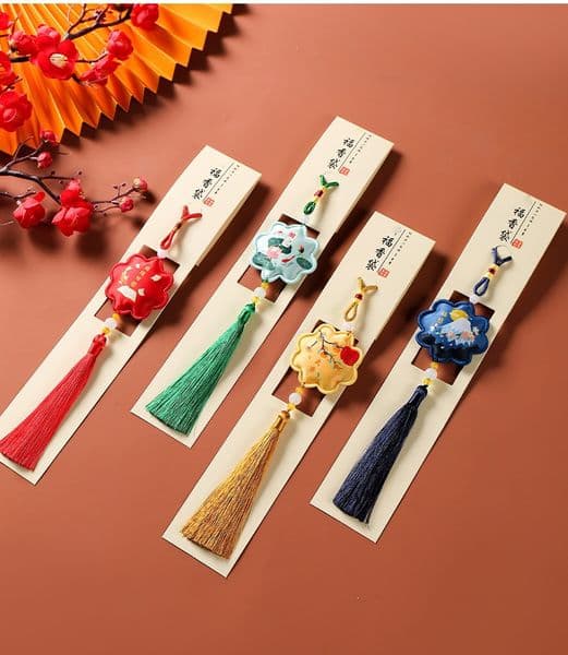 Travel-Sized Aromatic Lotus Charms: Set of 2 Embroidered Fabric Bags with Floral Design