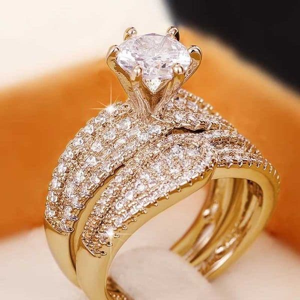 Huitan Classic Luxury 2Pcs Set Rings for Women Gold ColorSilver Color Double Wear Female Finger Rings Wedding Bands Jewelry HotXJ251015