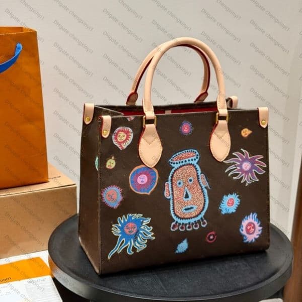 Tote Bag Luxury bag Designer Bags Fashion Co branded graffiti badge print series Femme Shoulder Bags Women Handbag Totes