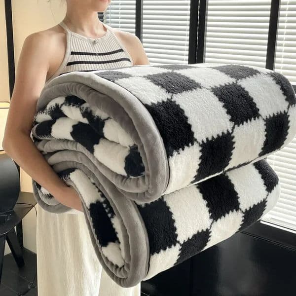 Plush Warm Winter Blanket A Grade Plaid Coral Fleece Soft Thick Bed Blankets for Sofa Single Double Couple Furry Bedspread 251014