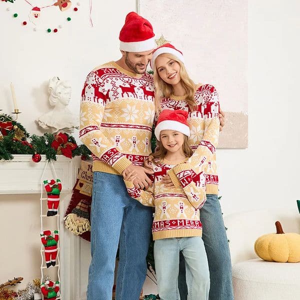 2026 New New 2025 Winter Cartoon Print Mom Dad Kids Matching Outfits Christmas Sweater Full Sleeve Soft Knitwear Cute Jumper Xmas Family Look 251015 Designer