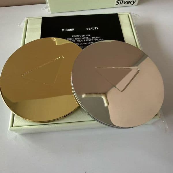 2026 Designer Metal Round Folding Makeup Double Facettes Portable Hd Make Up Cosmetic Mirror For Birthday Wedding Christmas Free Shipping