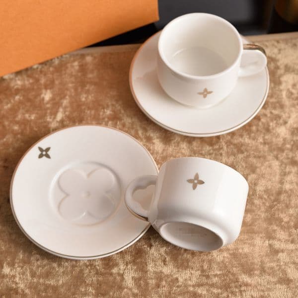 Vintage Set With Double Cups Saucers, Ideal For Entertaining Guests Or Cozy Tea Time, Featuring Retro Design And Exceptional Ceramic Quality 12545
