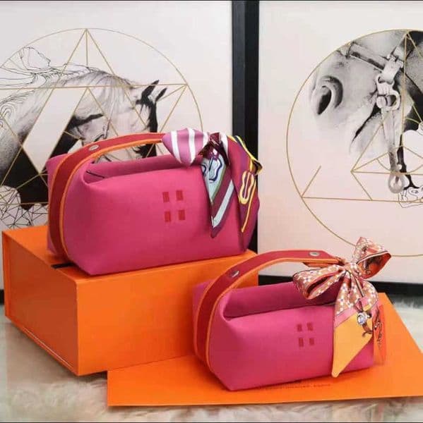 10A Mirror Quality Luxury Designer Bride-a-Brac New A-Brace Wash Lunch Box Handheld Makeup Bag Fashion Commuter blue black bag