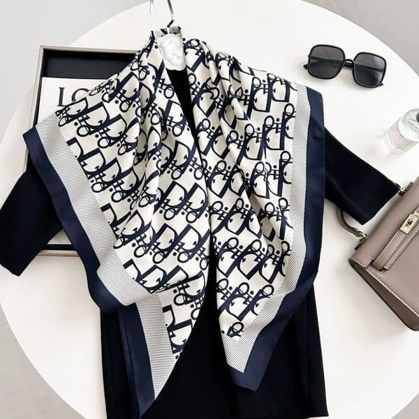 silk scarf Scarves Letter Print Silk Hair Scarf designer scarf for women Women Design Satin Neckerchief Female head scarf Wrist Foulard Shawl Wraps echarpe 9090CM