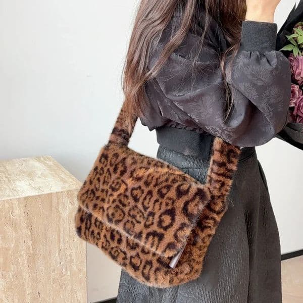 Faux Fur Leopard Print Messenger Bags for Women Vintage Soft Plush Ladies Shoulder Bag Large Capacity Female Furry Handbags 251014