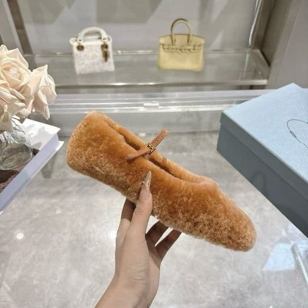 2026 New triangular label sheepskin Mary Jane shoes, women's flat single shoes, one-shoulder buckle ballet single shoes thumbnail 2