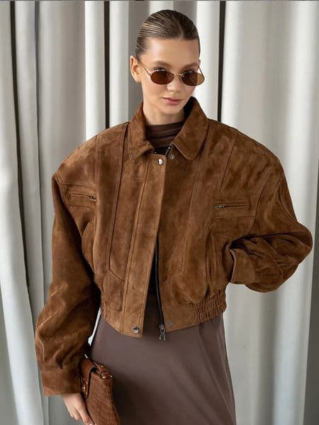 Women Camel Cropped Suede Jacket Elegant Lapel Full Sleeve Pocket Zipper Short Coat Causal Autumn Lady Daily Streetwear 2025 251013