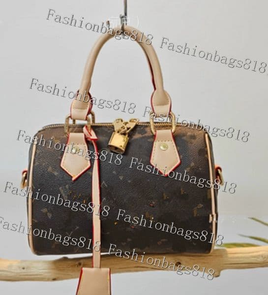 10A Tote Bag Luxury Luxurys Designers Shell Fashion bags With Lock Fashion Women Shoulder Messenger Bag Leather Handbags Ladies Cosmetic Crossbody Totes Wallet SE