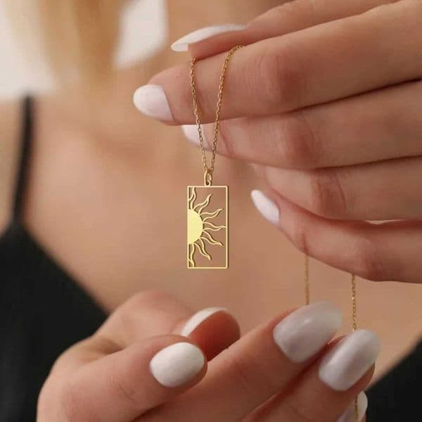 Hollow 18k Gold Plated Sun Pendant Stainless Steel Necklace Womens and Mens Double Layer Chain Couple Birthday Party Gift W251020