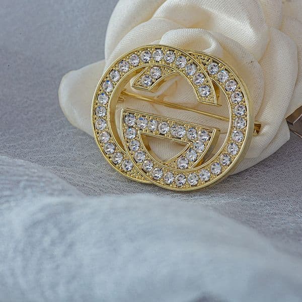 Luxury Women Letter Brooches Crystal Rhinestone Jewelry Brooch Charm Pearl Pin Party Gift Accessories