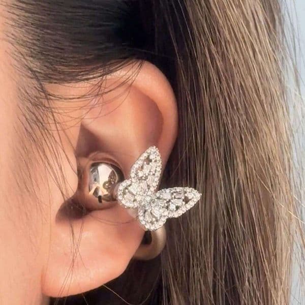 DHCollections-- Full Bowknot Dia Buckle Style Niche Design Light High-end Feel Earphone Clip Diy Accessories fashion