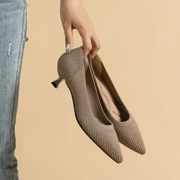 Comfort-Focused Ladies Athletic Footwear Classic Colors Blend Functionality With Elegance