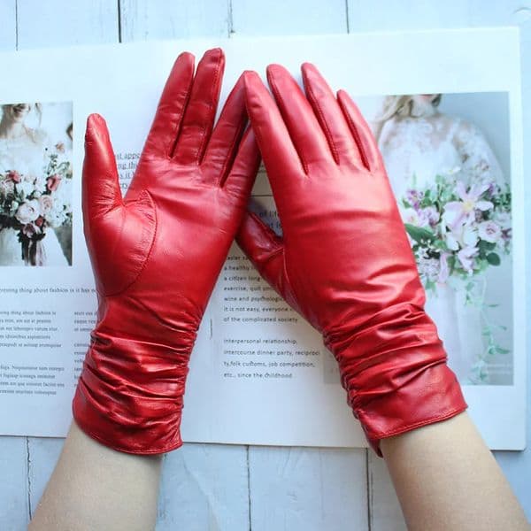Winter Warm Sheepskin Gloves for Women with Velvet Lining and Colored Genuine Leather Motorcycle Driving Gloves 251020