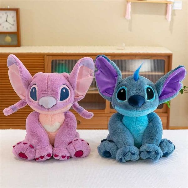 Manufacturers wholesale 2 colors of 30cm plush toys cartoon film and television dolls for childrens birthday gifts
