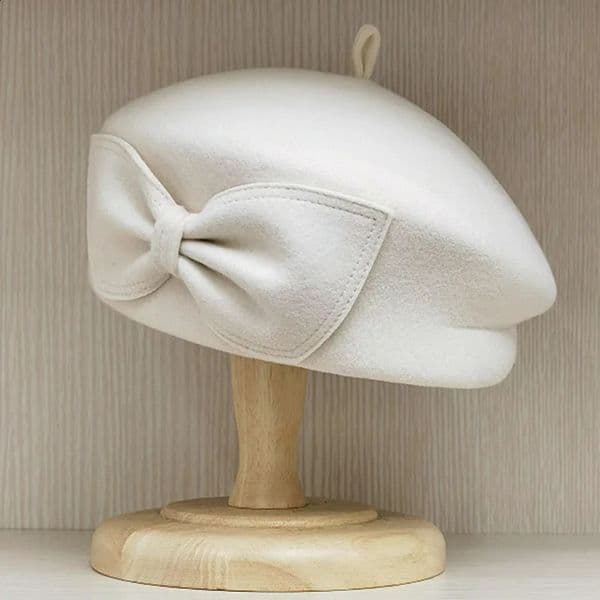Elegant Wool Fascinator Beret Hat Bowknot Felt Winter Hat for Women White Black Fedora Hat Cocktail Church Wedding Pillbox Hat 251022BJ