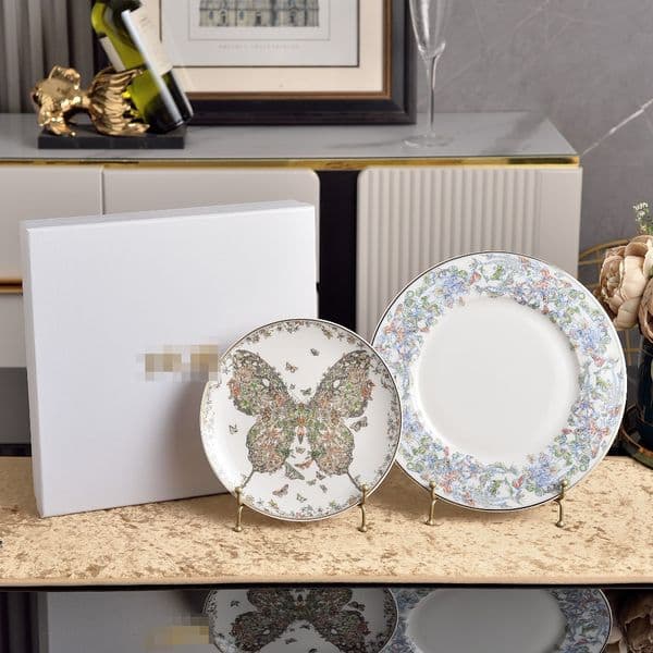 Bone China Dinnerware Set, Stylish Design for Elegant Dining, Ideal for Weddings, Special Events, and Luxury Gifts with Long-Lasting Quality