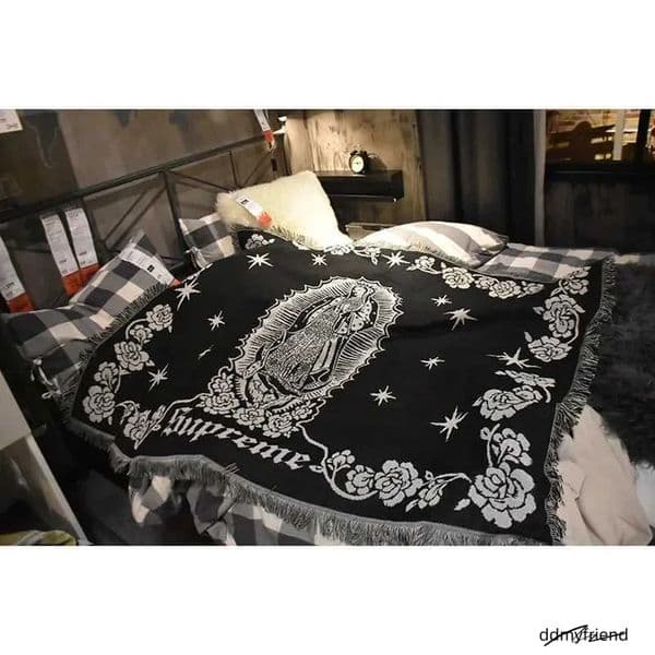 Tapestry Street Art Blanket - Virgin Mary Design, Lightweight Throw For Camping, Sofa Decor, And Xmas Blankets Ddmyfriend