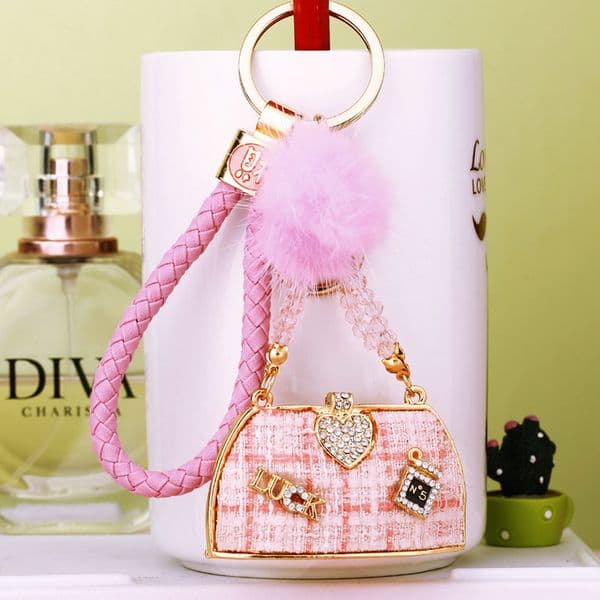 Lucky Wealth Creative designer Mink Fur Bag Keychain Cute Car & Bag Charm, Exquisite Key Chain (Wholesale)