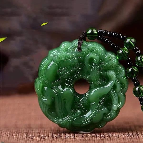 Green Jade HandCarved Dragon Hollow Jade Pendant Necklace Fashion Chinese Amulet Women ManS Lucky Necklace Jewelry Gift 251023