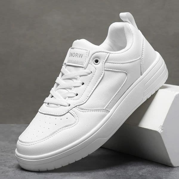 Women Shoes Skateboarding Shoes For Women Sneakers Lightweight White Black Sports Shoes 251023