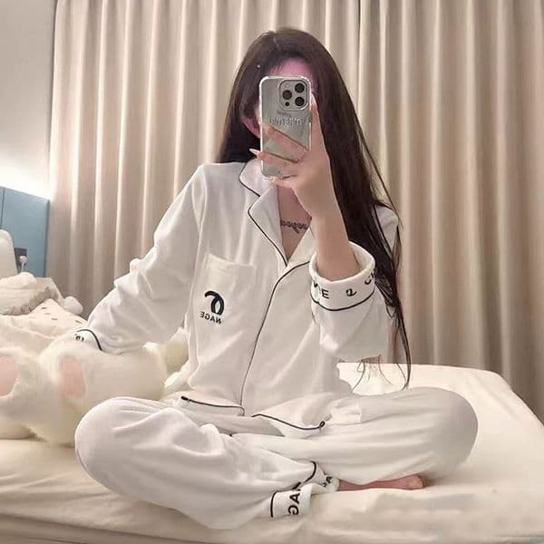 2026 New Lingerie Designer Autumn/Winter Couple Men/Women Long Sleeve Thick Cardigan Light pijamas woman Luxury Casual Simple Pajamas Free Shipping