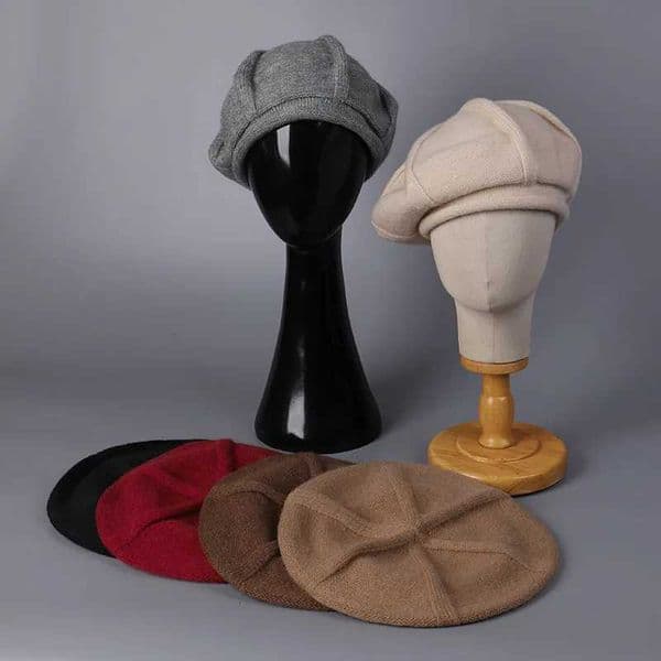 Wool Blended Knitted Beret Womens Winter Warm Big Head Circumference Comfortable Wool Painter Hat Mother Fashion Beret HatT251031